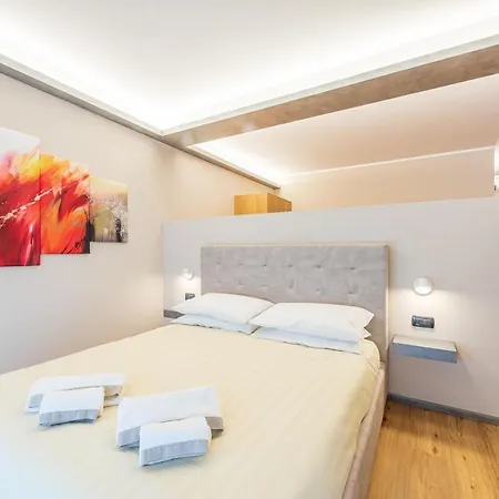 Appartement 176, Town Alba (Piedmont)