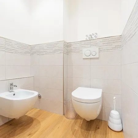 Appartement 176, Town *