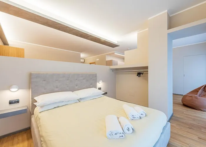 아파트 176, Town *