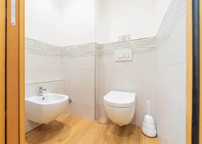 아파트 176, Town *